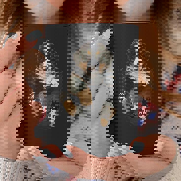 バーニーズ愛好家のためのポケットに入った面白いバーニーズマウンテンドッグ コーヒーマグ 面白い贈り物