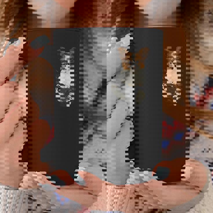 パピヨン愛好家のためのポケットに入った面白いパピヨン コーヒーマグ 面白い贈り物