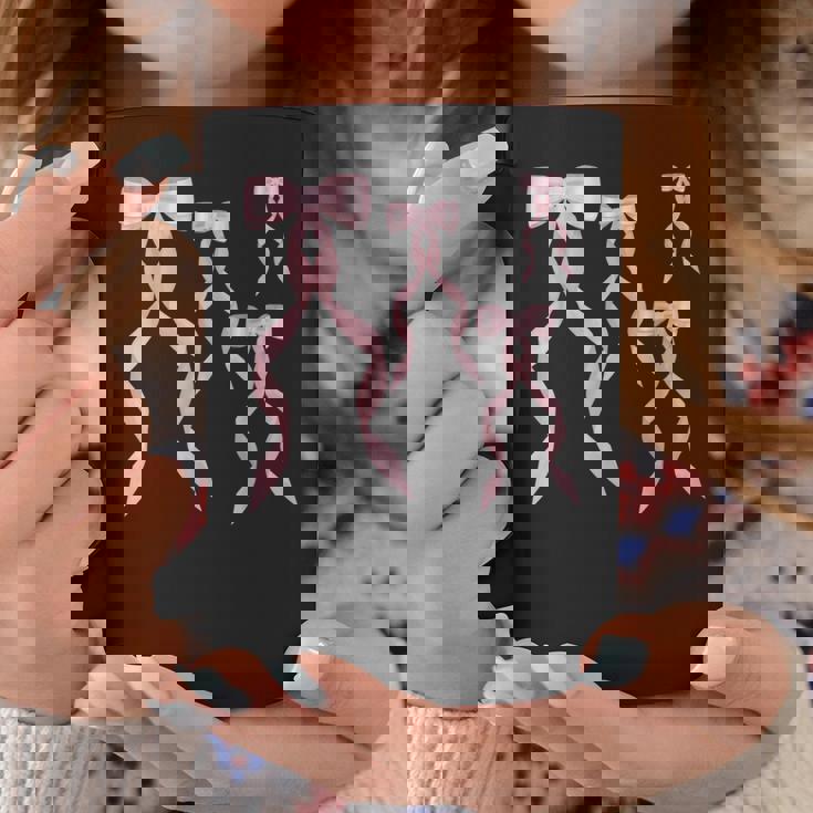 ファンシーピンクのリボンデザイン。 コーヒーマグ 面白い贈り物