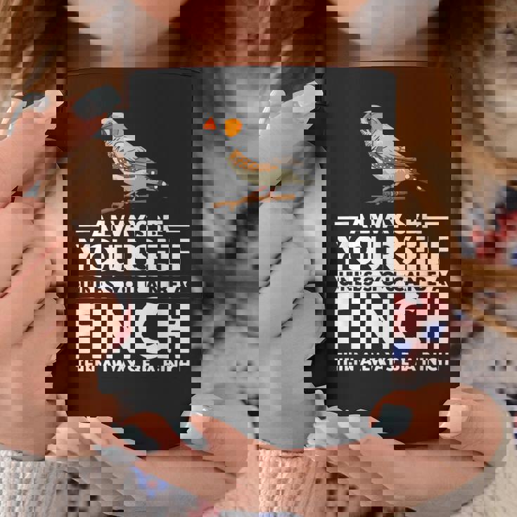 フィンチになれない限り、自分らしくいてください 面白いキンカチョウ コーヒーマグ 面白い贈り物