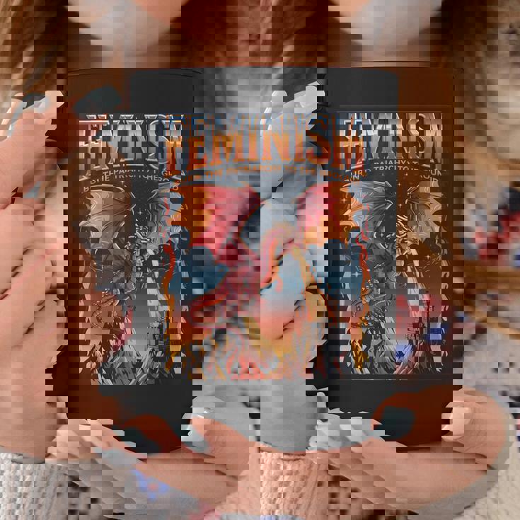 フェミニズム ドラゴン 家父長制を地面に燃やす フェミニスト コーヒーマグ 面白い贈り物