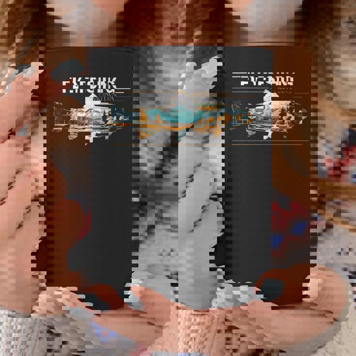 フライフィッシング モンタナ レトロ 風景 トラウト シルエット コーヒーマグ 面白い贈り物