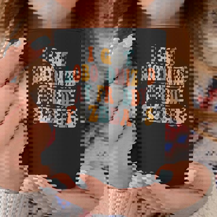 フレディ・フェイズベアーズのおもしろいミームでロボトミーされてしまった コーヒーマグ 面白い贈り物