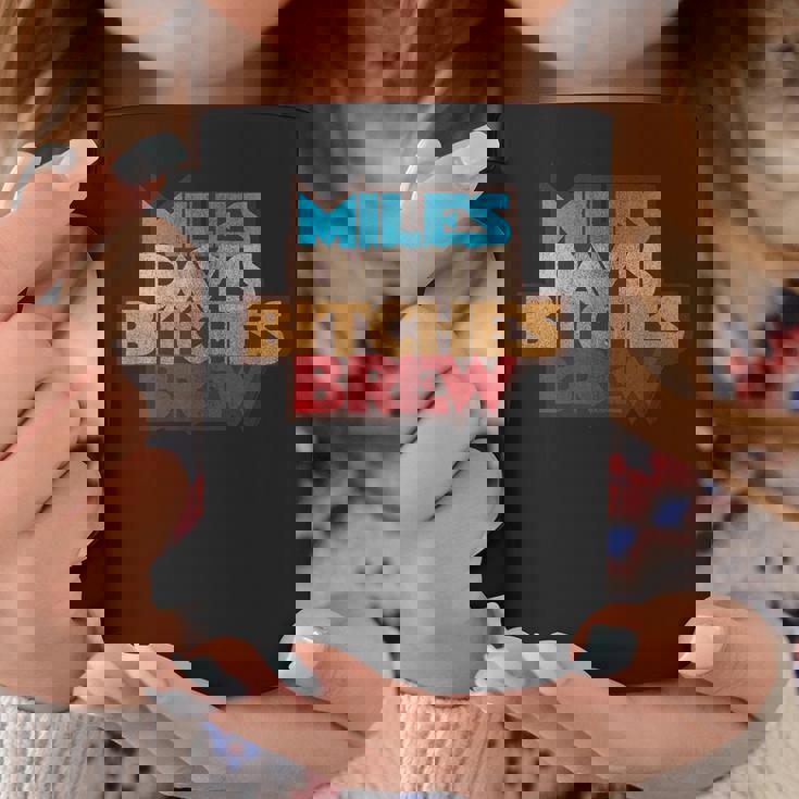 マイルス・デイビス・ビッチズ・ブリュー・ディストレストッド コーヒーマグ 面白い贈り物