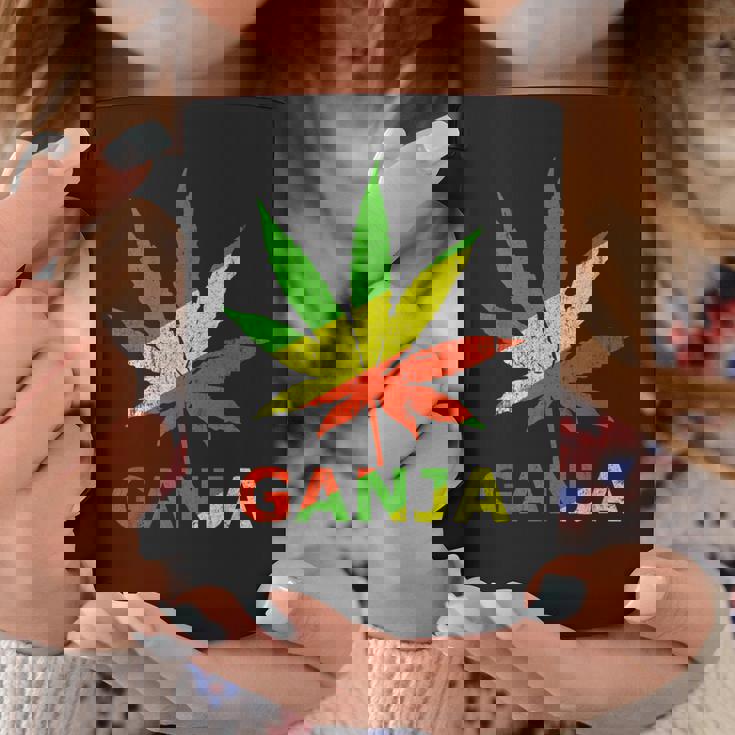 マリファナのガンジャ雑草の葉 ラスタカラー コーヒーマグ 面白い贈り物