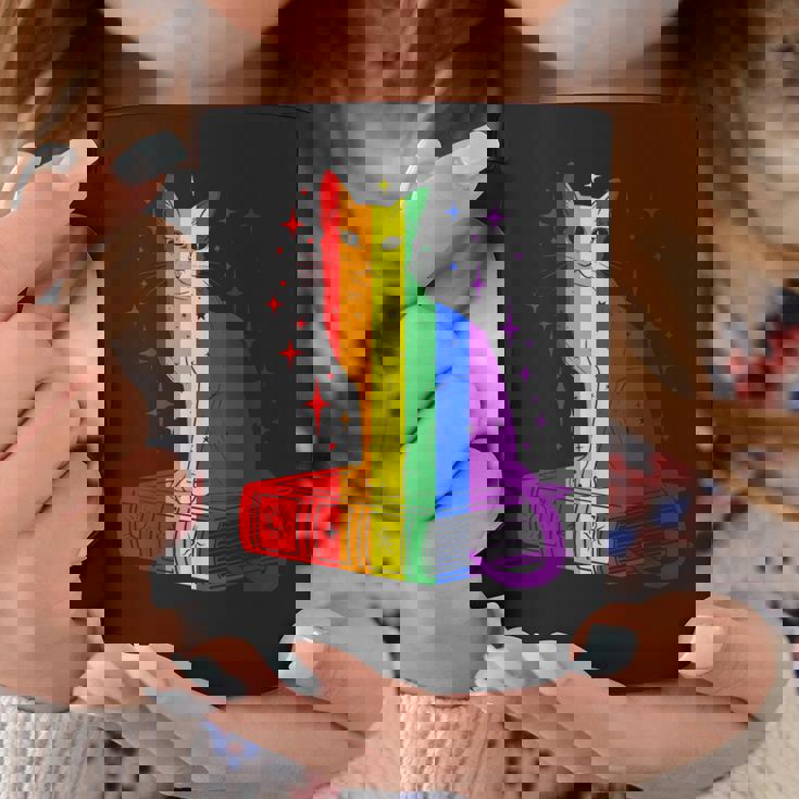 レインボー猫と本と星 Lgbt プライド コーヒーマグ 面白い贈り物