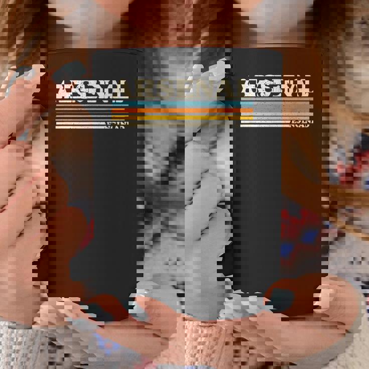 レトロストライプアーセナル。 コーヒーマグ 面白い贈り物