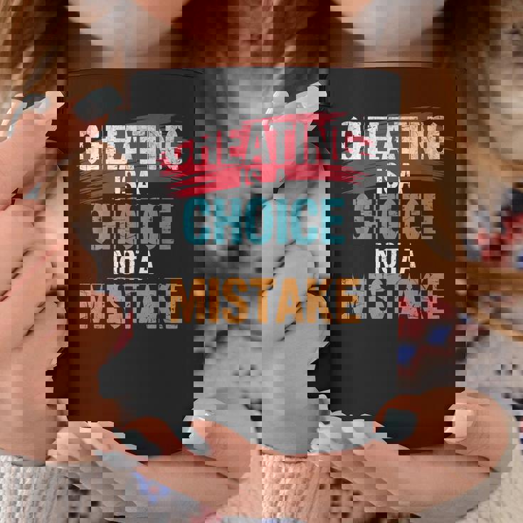 不正行為は選択であり、間違いではない詐欺師失恋のチート コーヒーマグ 面白い贈り物