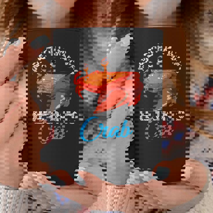 人類を拒絶するカニに戻る進化カニを抱きしめろ コーヒーマグ 面白い贈り物