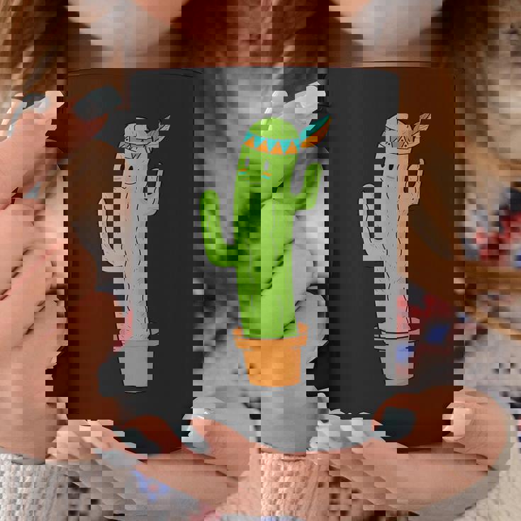 先住民のサボテンと頭飾りと羽 コーヒーマグ 面白い贈り物