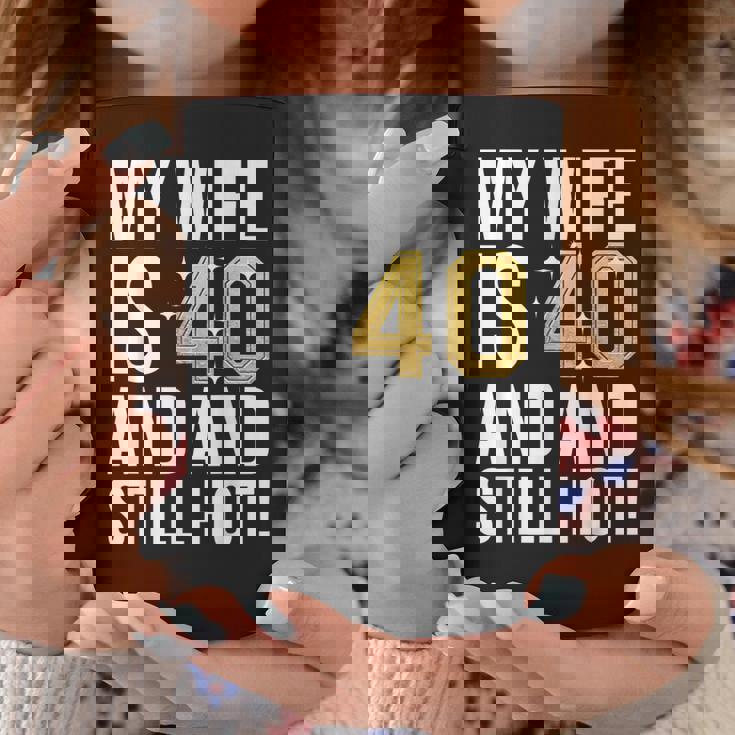 妻 40歳 誕生日プレゼント 妻は40歳でまだ暑い コーヒーマグ 面白い贈り物