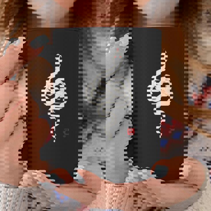 巳年 シンプルな白蛇デザイン 幸運を願うお守り コーヒーマグ 面白い贈り物