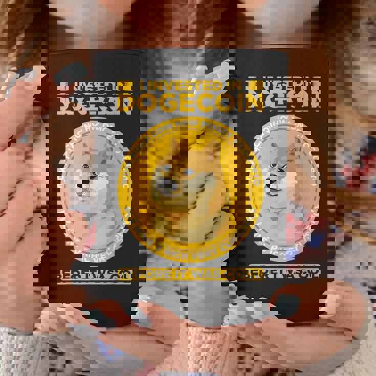 私は面白い暗号通貨のユーモアの前にドージコインに投資しました コーヒーマグ 面白い贈り物