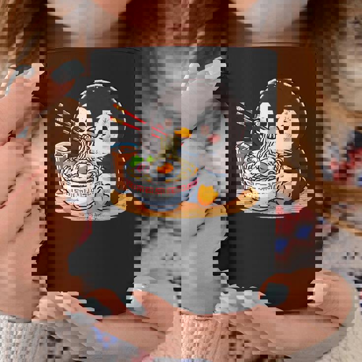 箸でラーメンを食べるかわいいペンギン コーヒーマグ 面白い贈り物