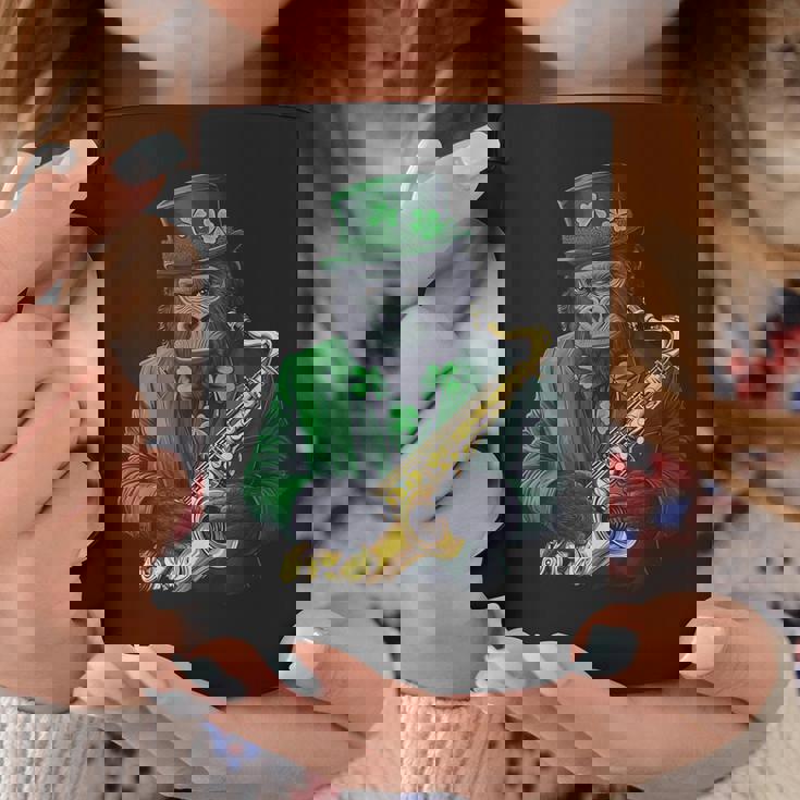 聖パトリックの日 ゴリラサックス コーヒーマグ 面白い贈り物