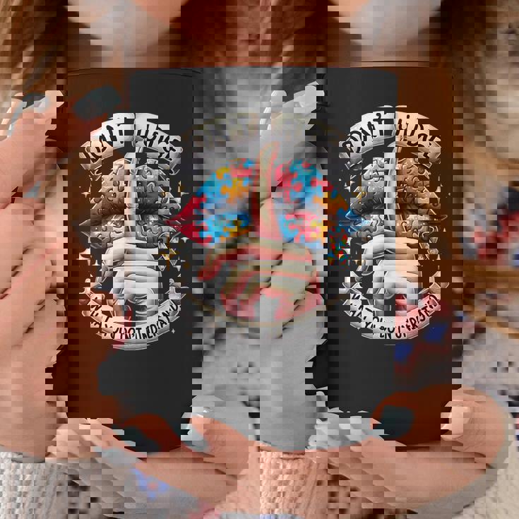 自閉症啓発唇を理解していないことを判断しないでください コーヒーマグ 面白い贈り物