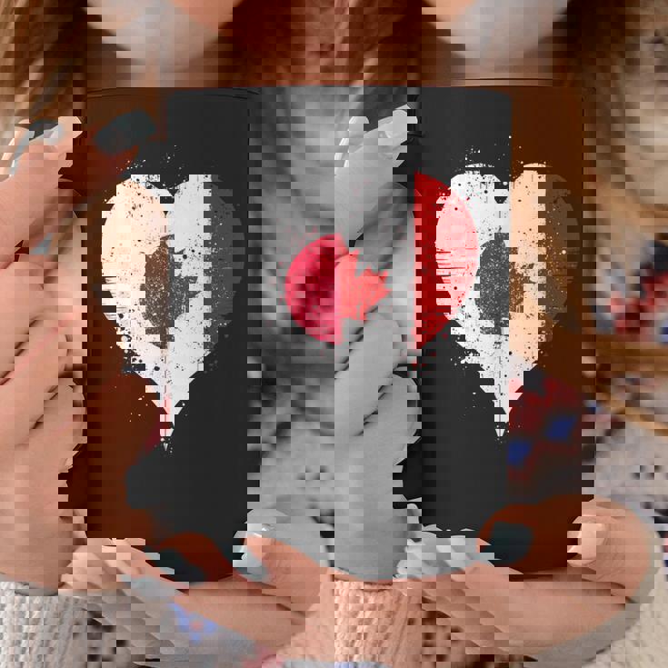 誇り高き日系カナダ人を想うビンテージスタイルのクールなカナダ国旗と日本国旗 コーヒーマグ 面白い贈り物