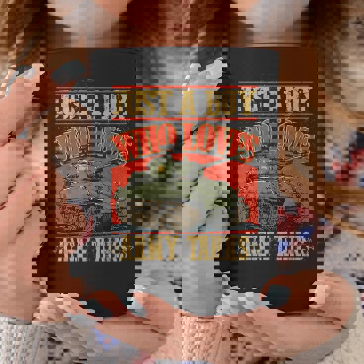 陸軍戦車が大好きな少年第二次世界大戦のシャーマン戦車 コーヒーマグ 面白い贈り物