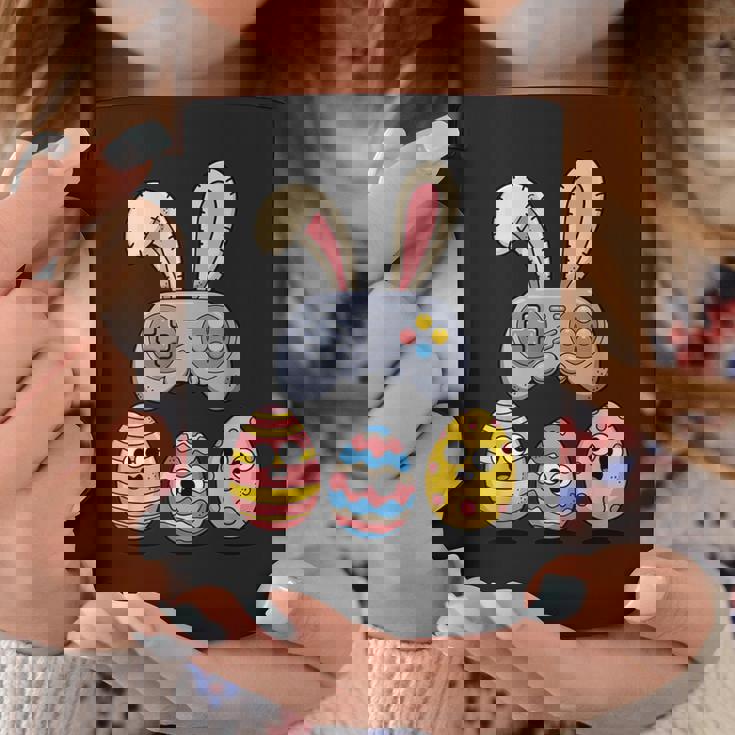 面白いイースタービデオゲームコントローラーと卵 コーヒーマグ 面白い贈り物