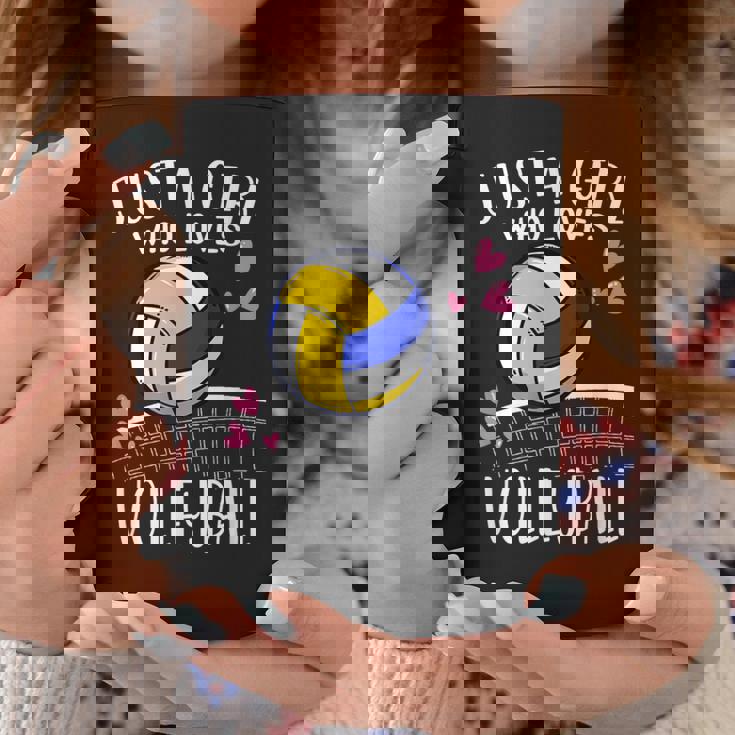面白いバレーボール愛好家バレーボールを愛するただの女の子 コーヒーマグ 面白い贈り物