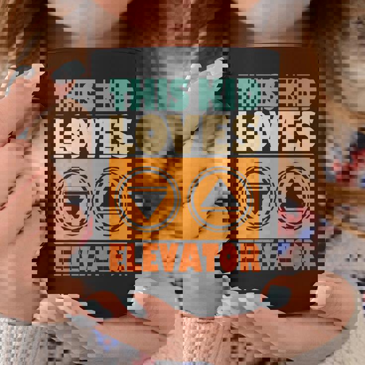 面白い引用エレベーター This Kid Loves Elevator Elevator Loves Elevator コーヒーマグ 面白い贈り物
