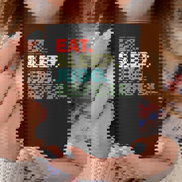 面白い柔道家が寝る柔道を食べる コーヒーマグ 面白い贈り物