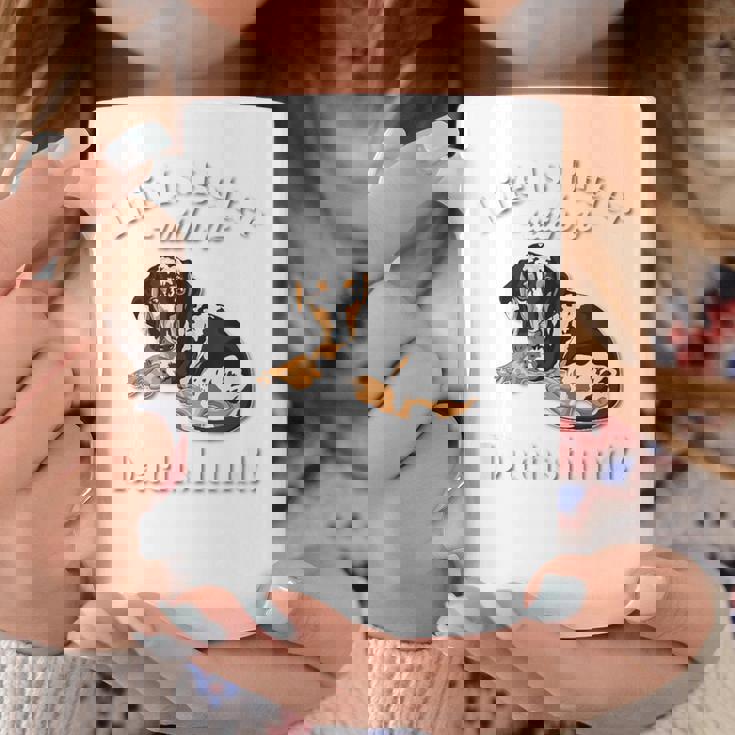 & Life Is Better Dapple Dachshund Lover コーヒーマグ 面白い贈り物