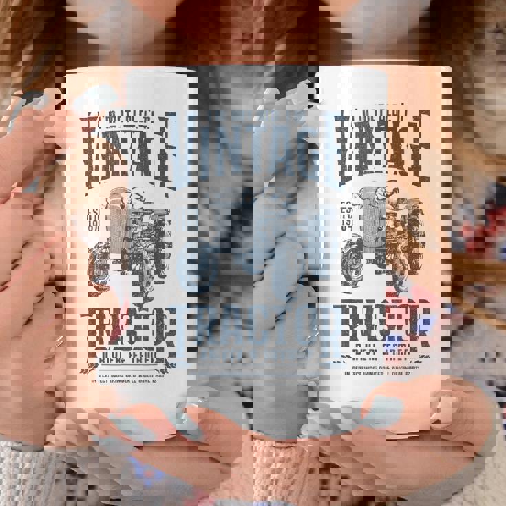 1984 年生まれのビンテージ トラクター ファーマーの誕生日 コーヒーマグ 面白い贈り物