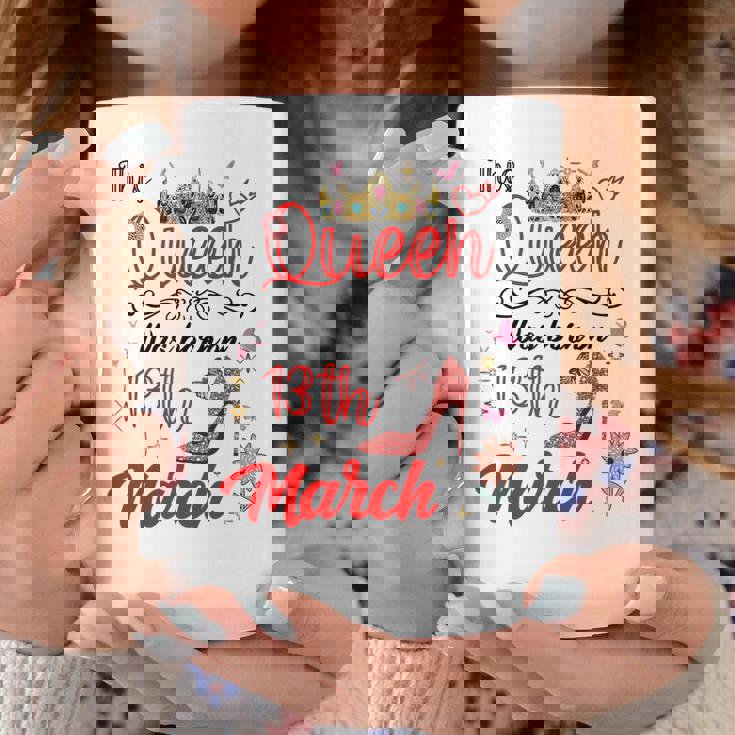 3月13日 誕生日 この女王は3月13日に生まれました コーヒーマグ 面白い贈り物