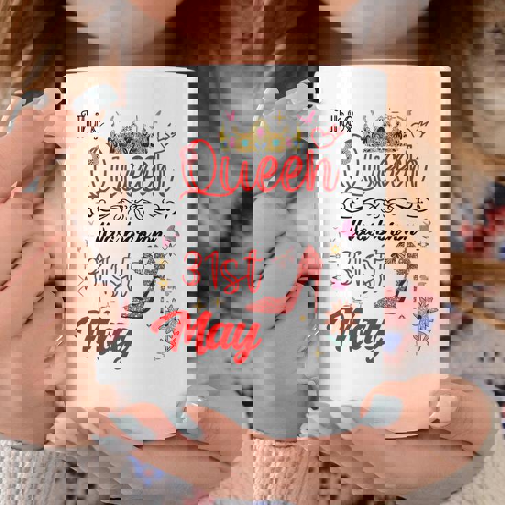 5月31日 誕生日 この女王は5月31日に生まれました コーヒーマグ 面白い贈り物