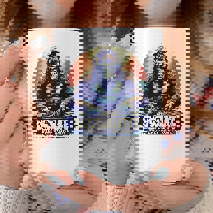 Bassquatch 音楽愛好家のためのサスカッチdjデザイン コーヒーマグ 面白い贈り物