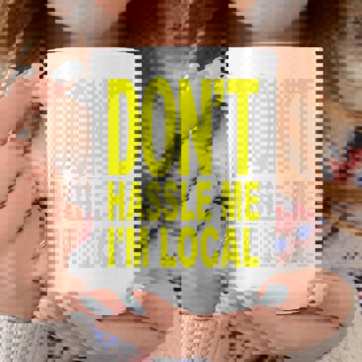 Don't Hassle Me I'm Local Fromurf ドキュメンタリー映画 コーヒーマグ 面白い贈り物