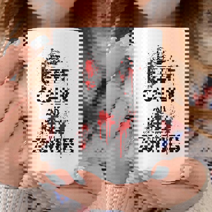 Keep Calm And Kill Zombies Carry Bloodplatter On コーヒーマグ 面白い贈り物