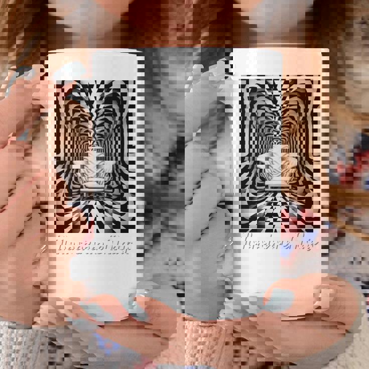 Monochrome Magic 幾何学トリックアート 長袖tシャツ コーヒーマグ 面白い贈り物