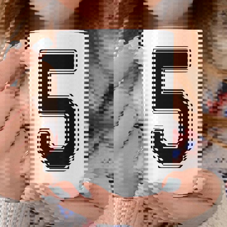 【バックプリント・背中側】5 数字 背番号 ユニフォーム ナンバー【ブラック／黒の文字】スポーツ 野球 サッカー 部活 コーヒーマグ 面白い贈り物