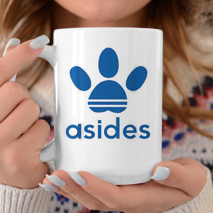 【バックプリント・背中側】Asides アシデス 足です。肉球です。【変なtシャツ屋】スポーツ ブランド パロディ 面白 コーヒーマグ 面白い贈り物