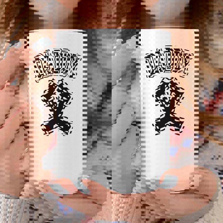 【バックプリント・背中側】お父さん Daddy 父親 パパ《チームユニフォーム風》父の日 面白い 長袖tシャツ コーヒーマグ 面白い贈り物