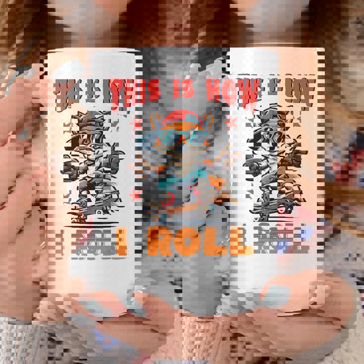 これが私がクールなフォックススケートをスケートボードで転がす方法です コーヒーマグ 面白い贈り物