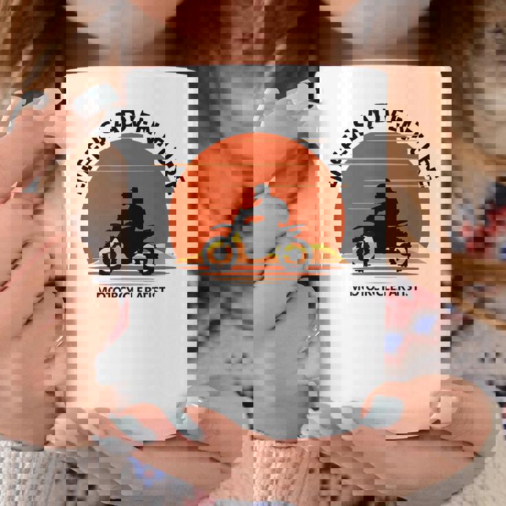 アドベンチャー バイク おもしろ ツーリング 人生は冒険だ オフロードバイクバイク イラスト コーヒーマグ 面白い贈り物