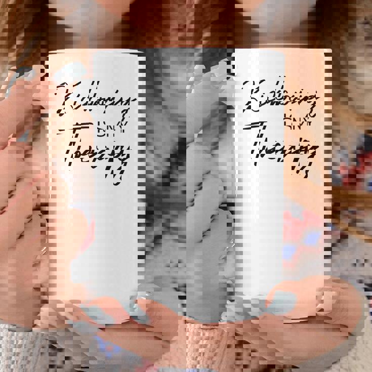 キックボクシングは私のセラピー コーヒーマグ 面白い贈り物