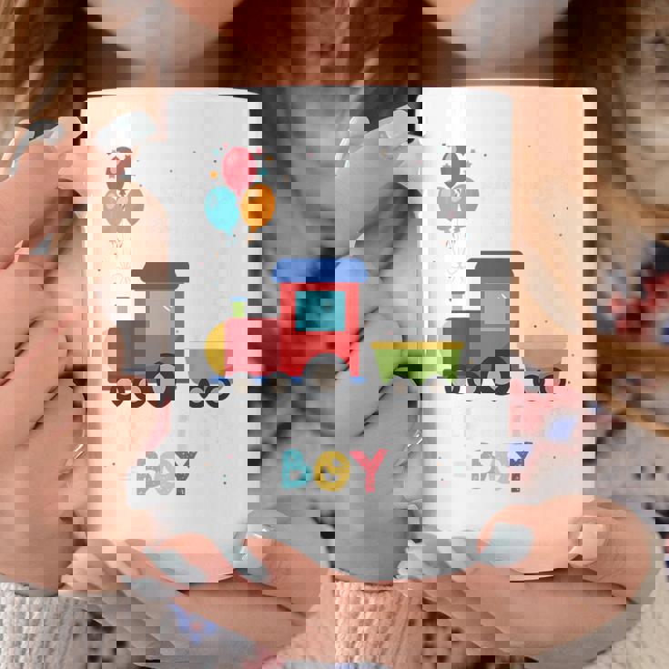 キッズ かっこいいチュー 3歳バースデーボーイ可愛い電車好き コーヒーマグ 面白い贈り物