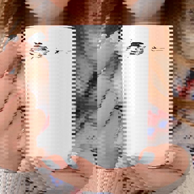 グラフィックフライフィッシングフックライン フィッシュマグロ コーヒーマグ 面白い贈り物