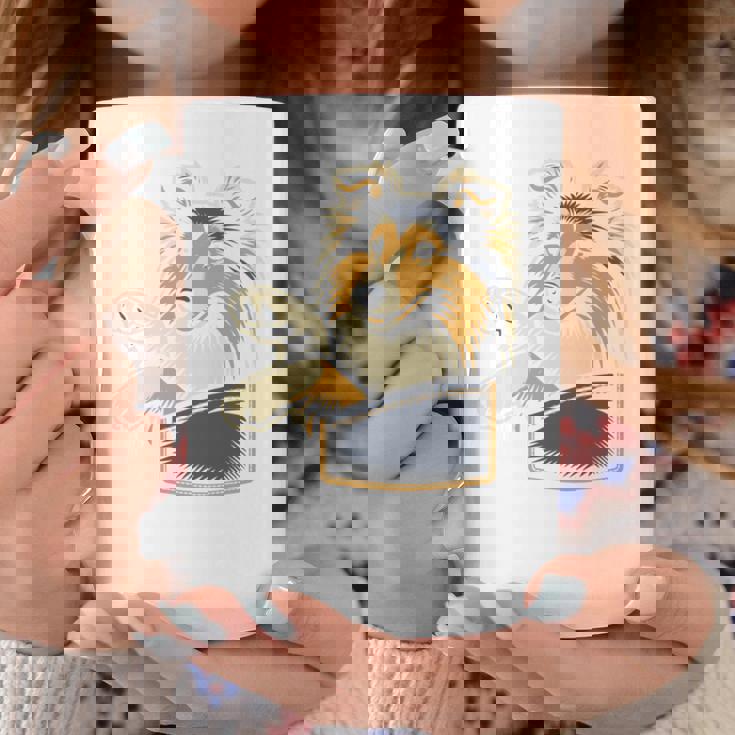 シェルティのグラフィック デザインを覗くかわいいシェットランド ・ シープドッグ 長袖tシャツ コーヒーマグ 面白い贈り物