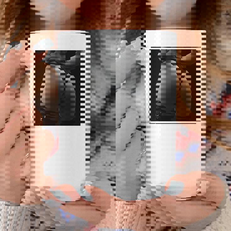 セクシー ブラック ホワイト 写真 美しいお尻 Tバック 長袖tシャツ コーヒーマグ 面白い贈り物