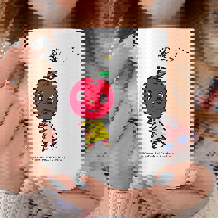 ハチさんとおにごっこ コーヒーマグ 面白い贈り物