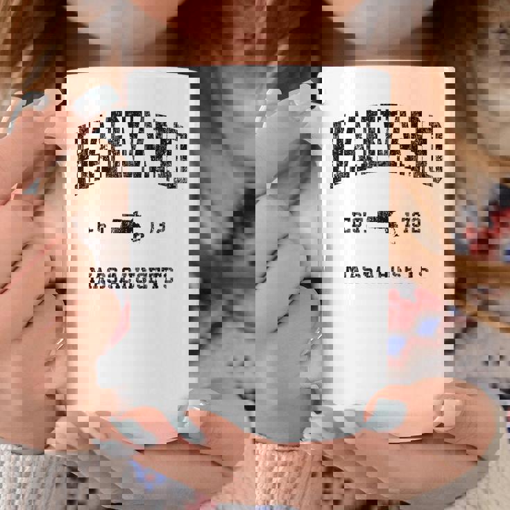 ハーバード マサチューセッツ Ma ビンテージ アスレチック ブラックスポーツデザイン コーヒーマグ 面白い贈り物