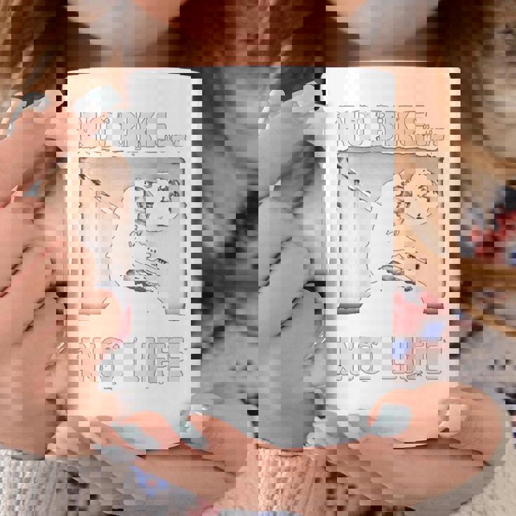 バイク愛好家とバイカーズノーバイクノーライフ背中 コーヒーマグ 面白い贈り物