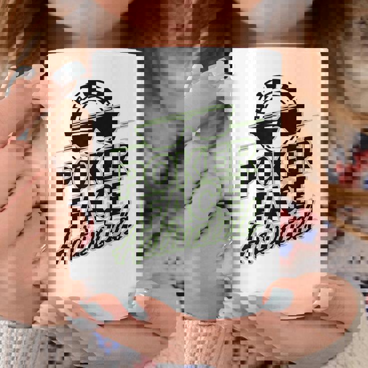 ポーカーフェイス活性化テキサスホールデムポーカーカード愛好家。 コーヒーマグ 面白い贈り物