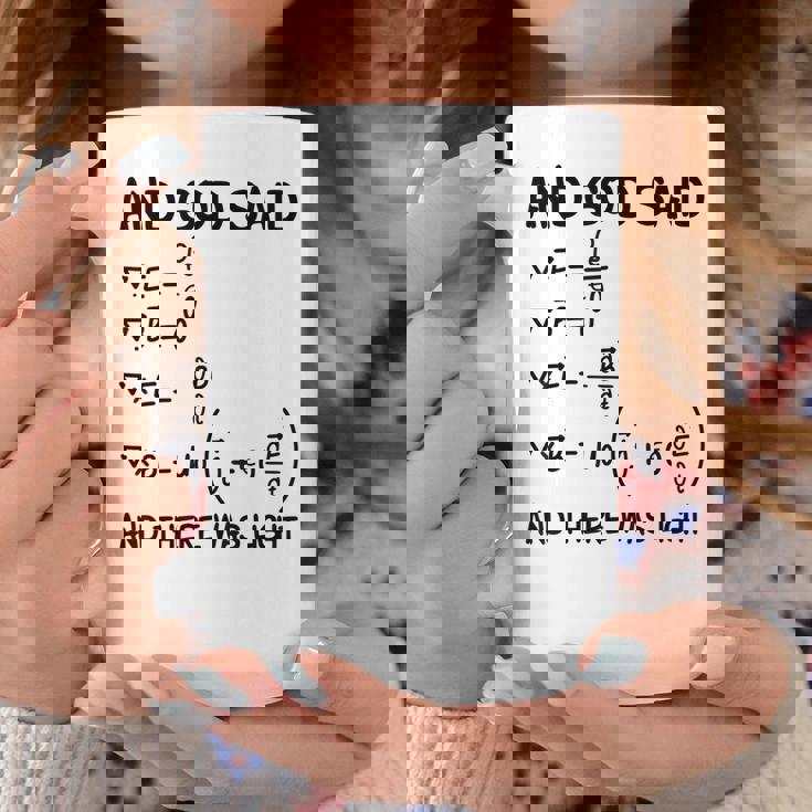 マクスウェル方程式と神は言って、光があった コーヒーマグ 面白い贈り物