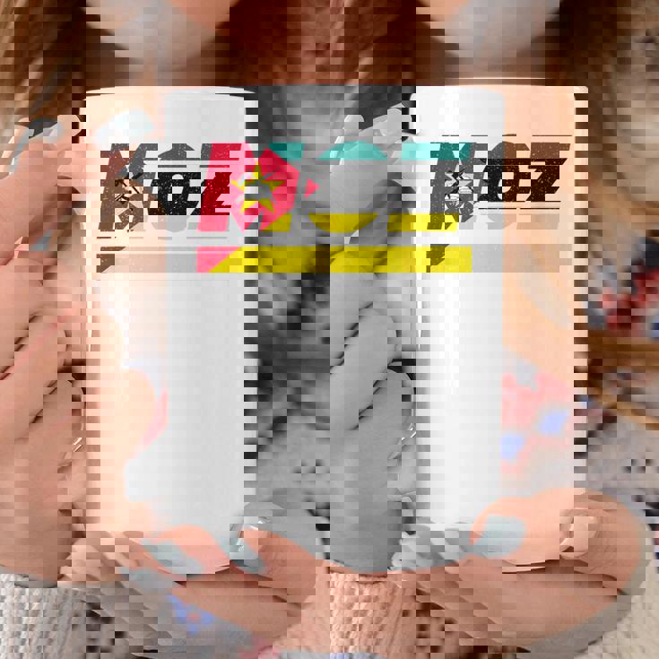 モザンビークデザイン。国旗付きモザンビーク衣装 Moz コーヒーマグ 面白い贈り物